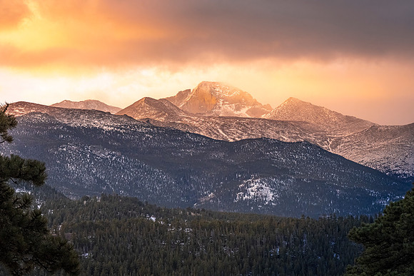 Longs_Peak_Sunrise_RMNP_2026_3
