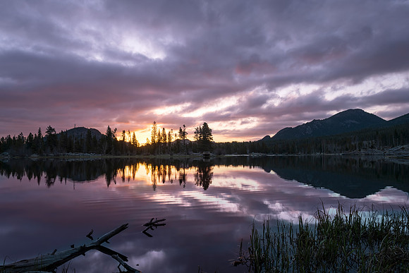 Spring_Sunrise_at_Sprague_RMNP_2022_1