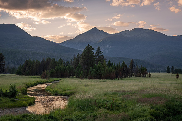 Colorado_River_RMNP_sunset_2021_1