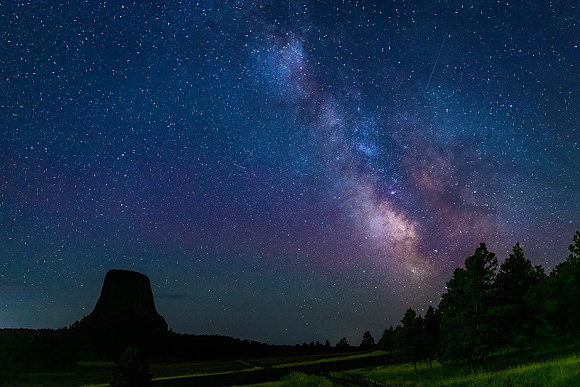 Devils_Tower_Milky_Way_2022_2