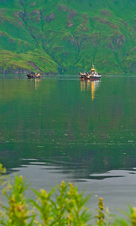 Boats_in_Captains_Bay