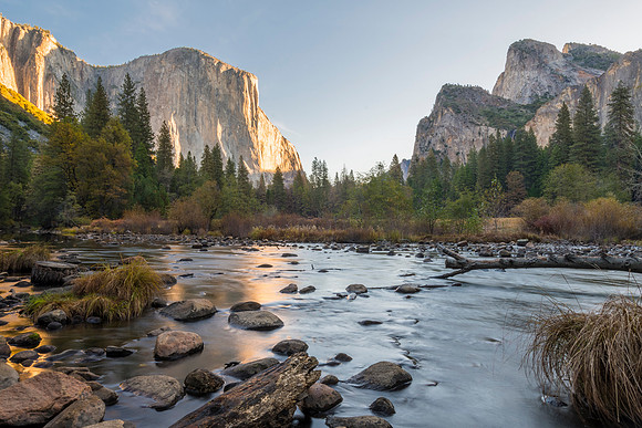 Morning_in_Yosemite_Valley