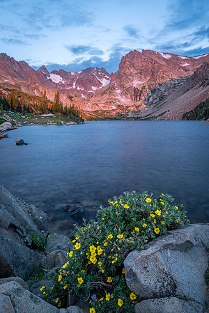 Lake_Isabelle_sunrise_2021_1