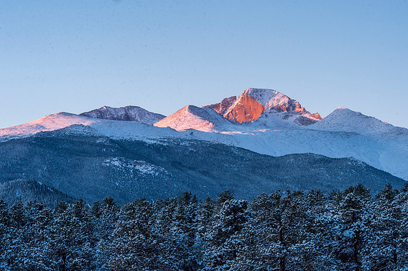 Longs_Peak_2018_1