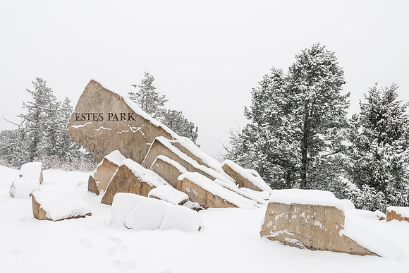 Estes_Park_sign_2017_1