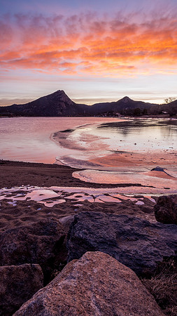 Lake_Estes_sunrise_2018_1