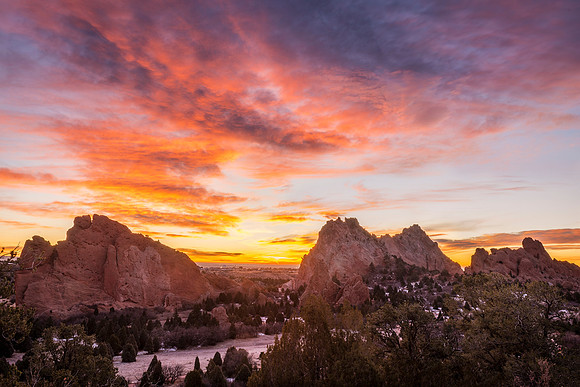 Garden_of_the_Gods_Sunrise_2019_1