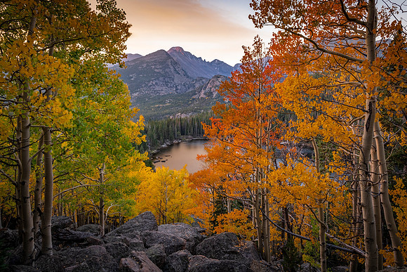 Bear_Lake_Fall_Morning_hor_2020_3