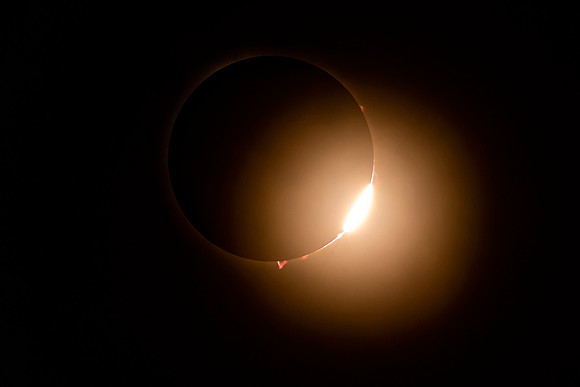 Solar_Eclipse_Missouri_2024_9